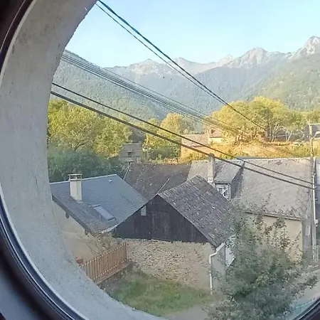 La Maison Bleue Des Pyrenees * Argut-Dessous